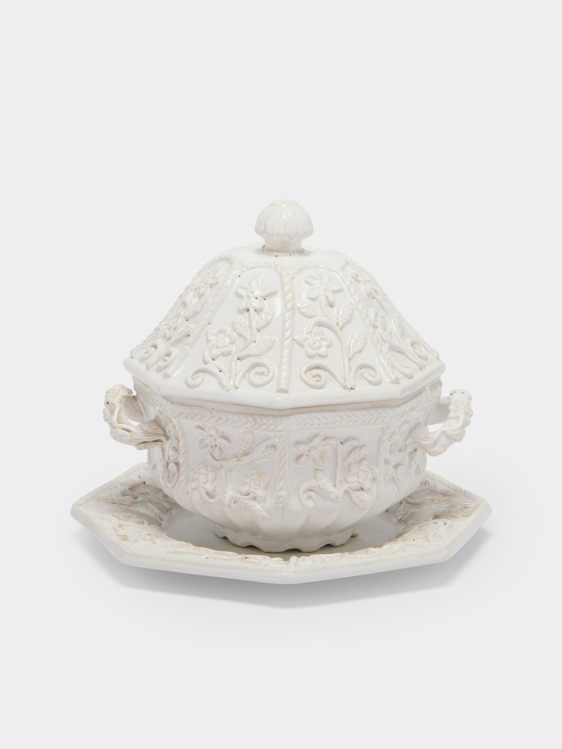 Antique and Vintage - 1920s Émile Tessier Ceramic Soup Tureen with Platter - White - ABASK - 