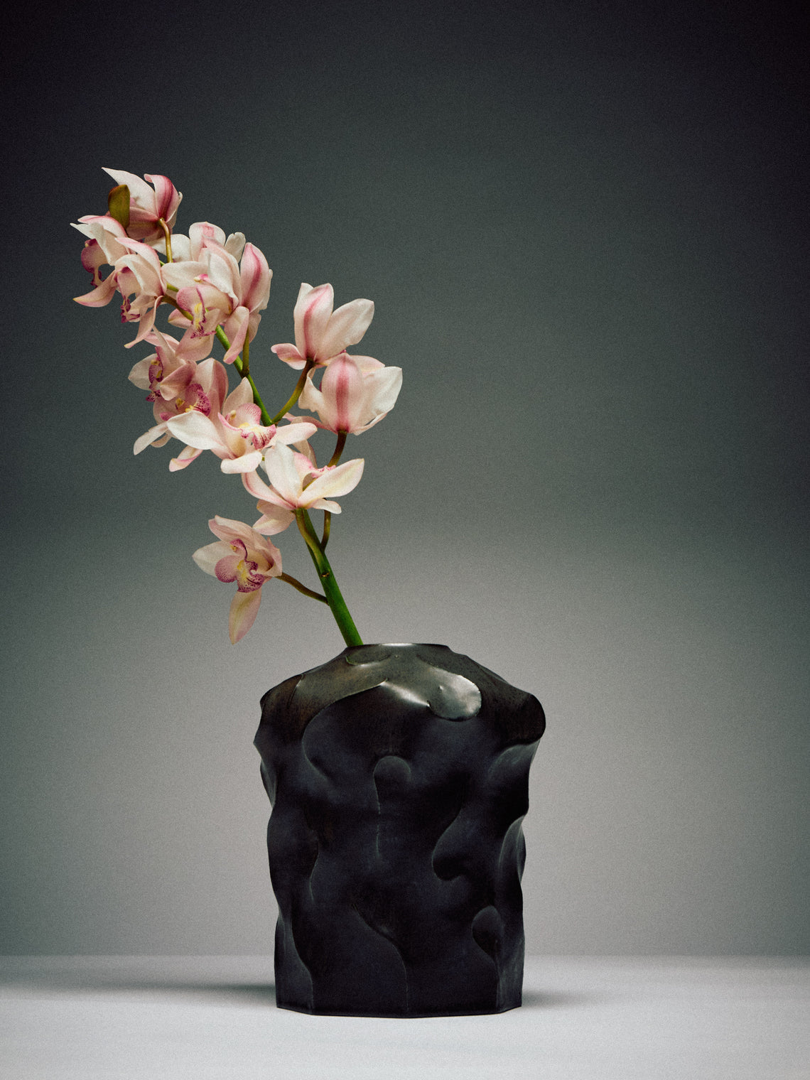 Lee Song-am - Black Clay Vase (10in/25cm) - Black - ABASK