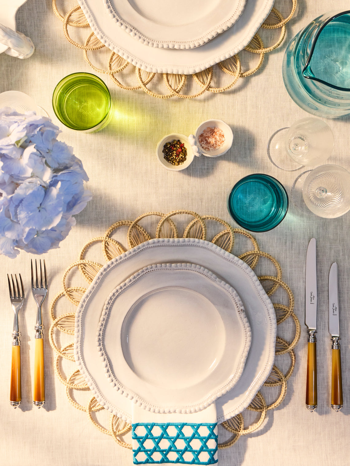 The Table Love - The Rattan Weave Hand-Embroidered Linen Napkins (Set of 4) - Teal - ABASK