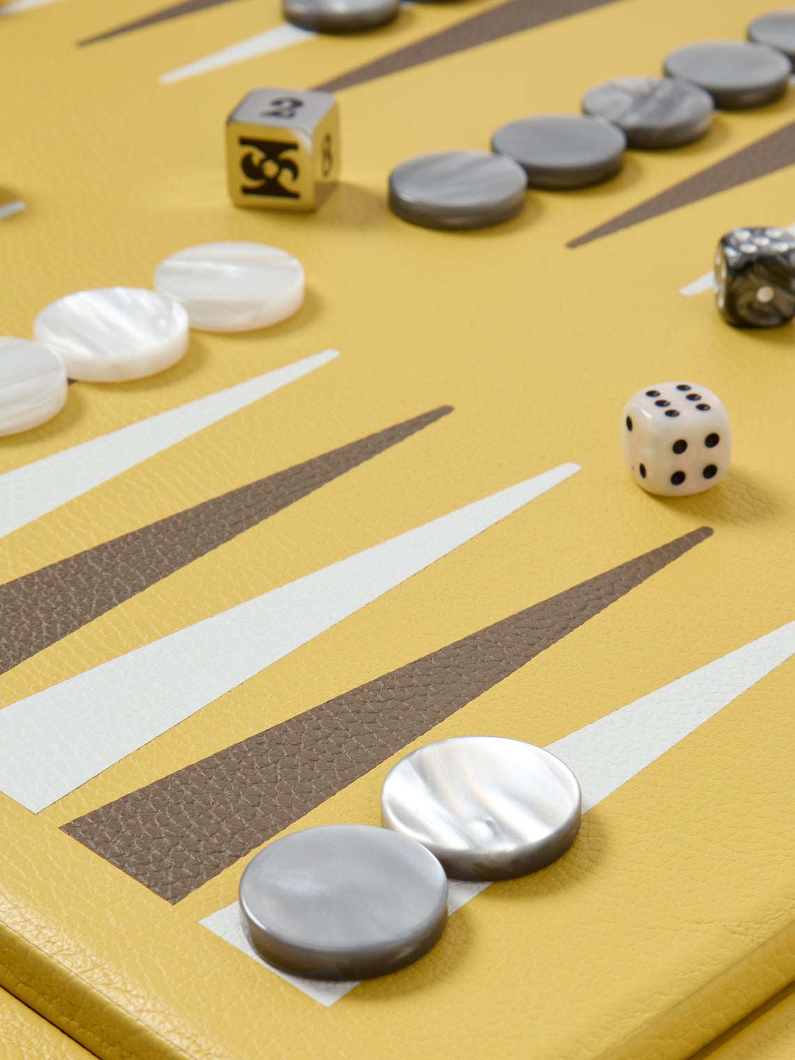 Hector Saxe - Leather Backgammon, Checkers, Chess and Dominoes Compendium - Yellow - ABASK