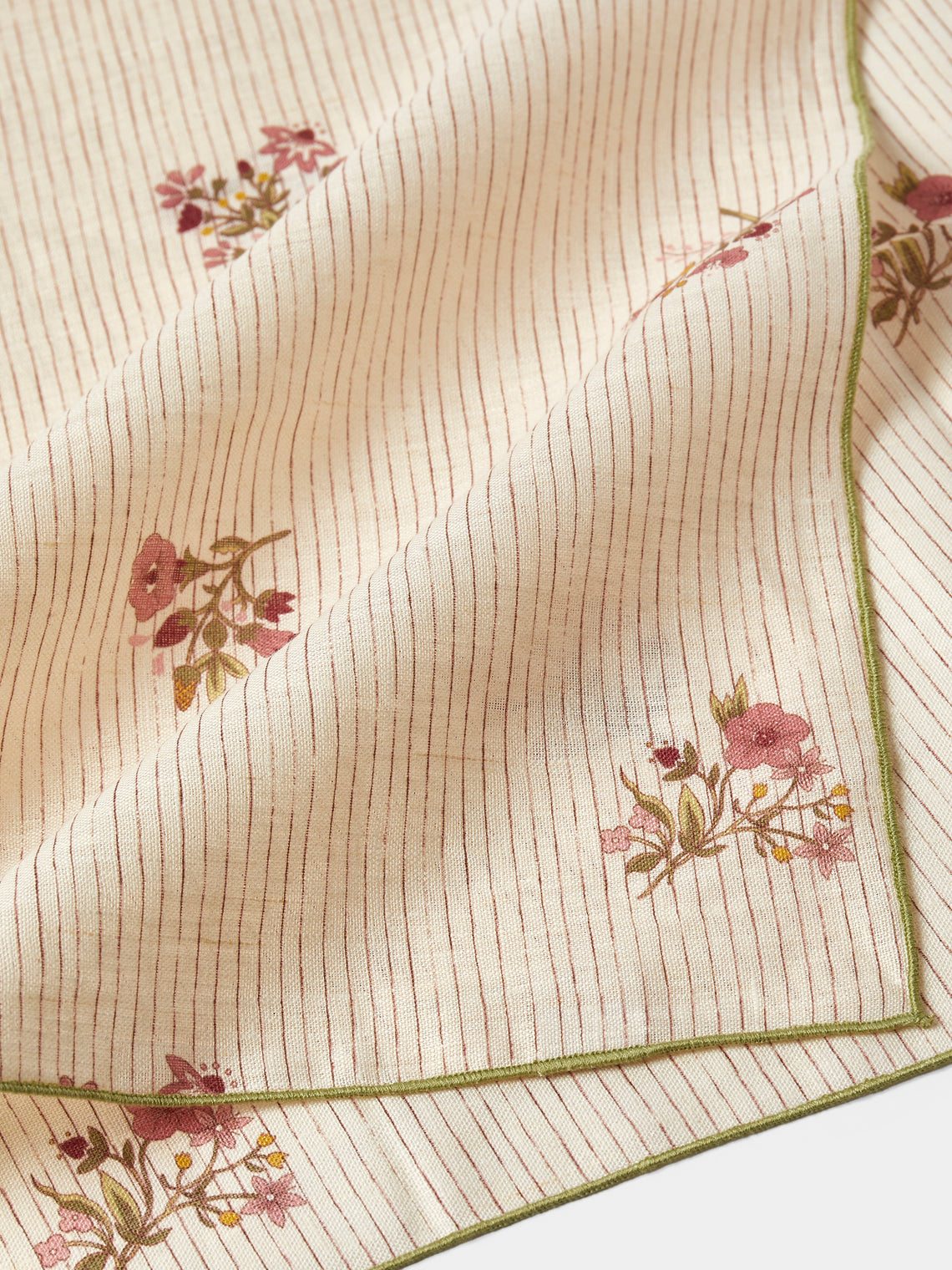Volga Linen - Scarlet Flax & Field Posy Pinstripe Overlock-Stitch Napkins (Set of 6) - Cream - ABASK