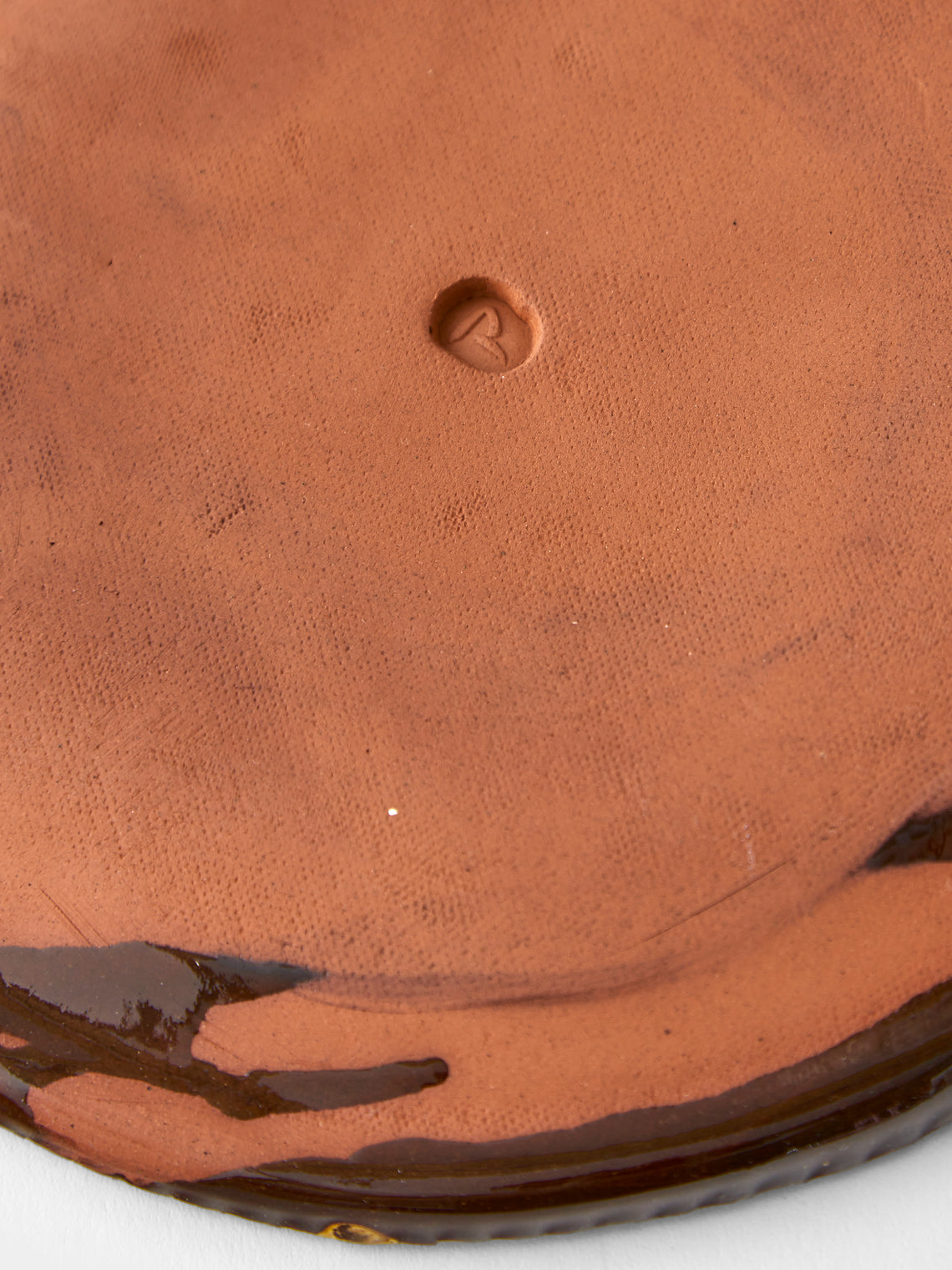 Aono Pottery - Slipware Round Plate - Brown - ABASK