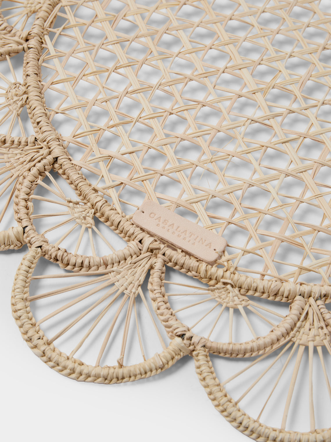 CasaLatina - | Set of 4 |Margarita Handwoven Iraca Palm Placemats - Cream - ABASK
