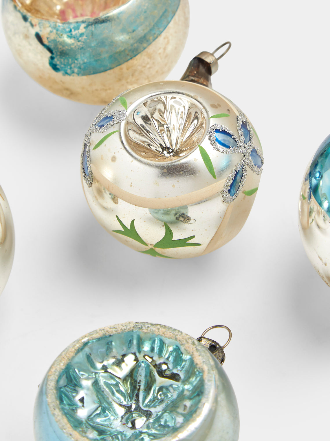 Antique and Vintage - Early-20th-Century Reflective Glass Baubles (Set of 5) - Multiple - ABASK