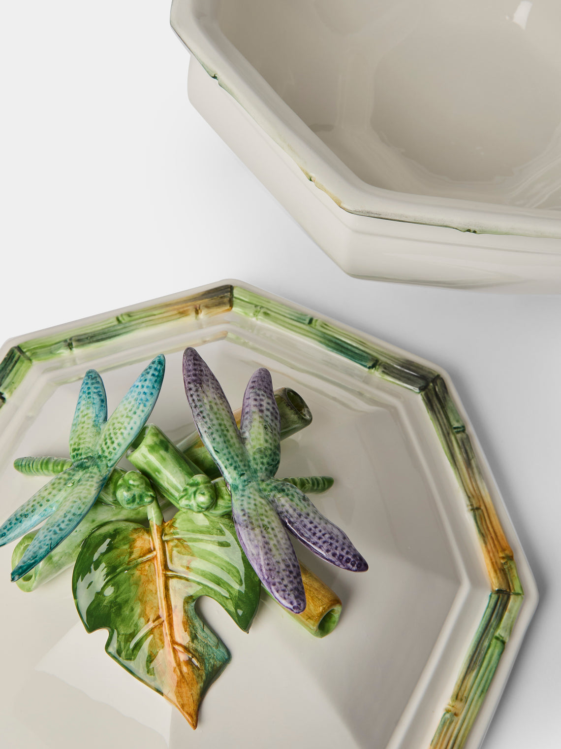Fioravola - Bamboo Dragonfly Hand-Painted Ceramic Tureen - White - ABASK