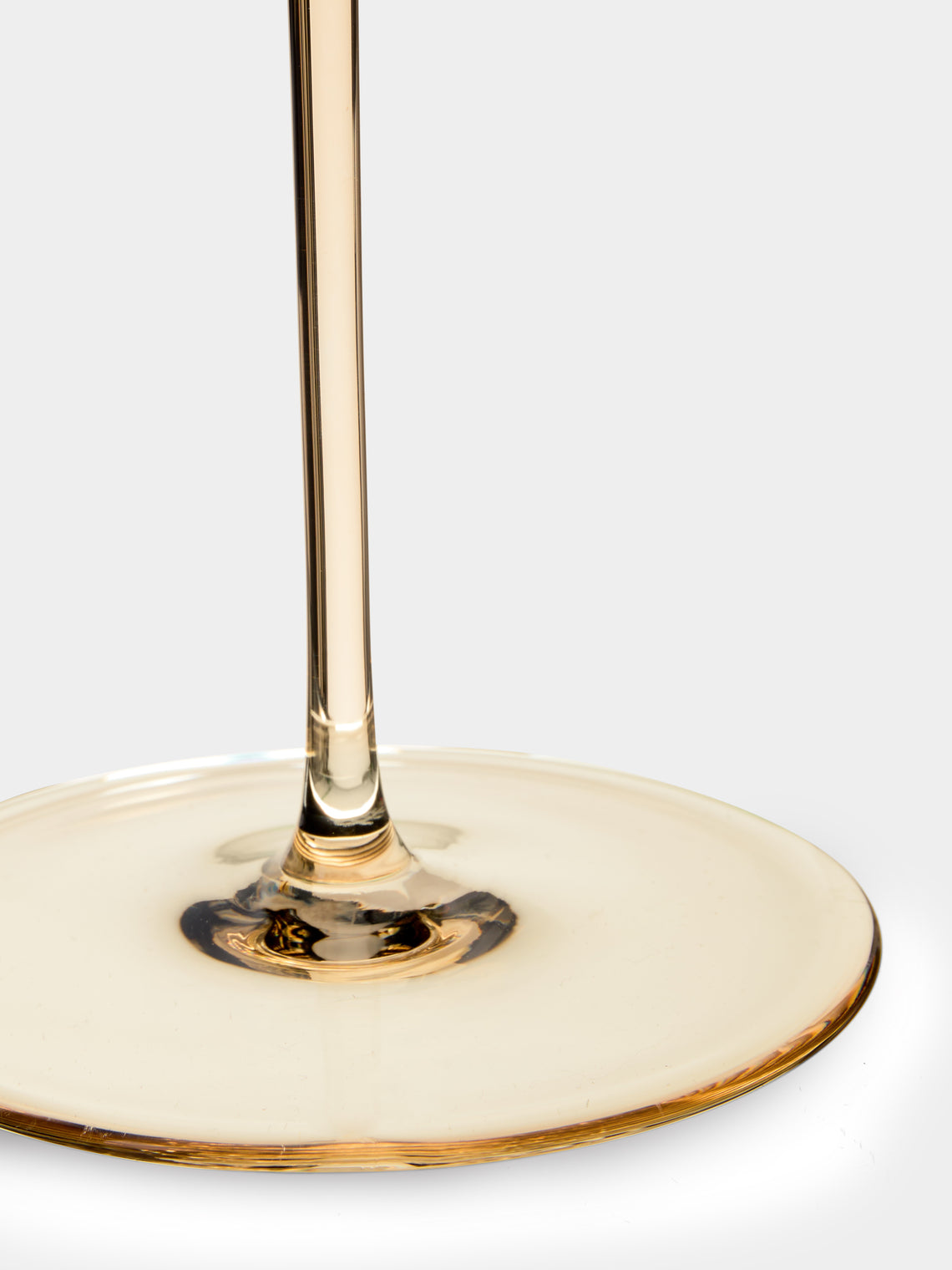 Lobmeyr - Patrician Hand-Blown Crystal White Wine Glass - Gold - ABASK