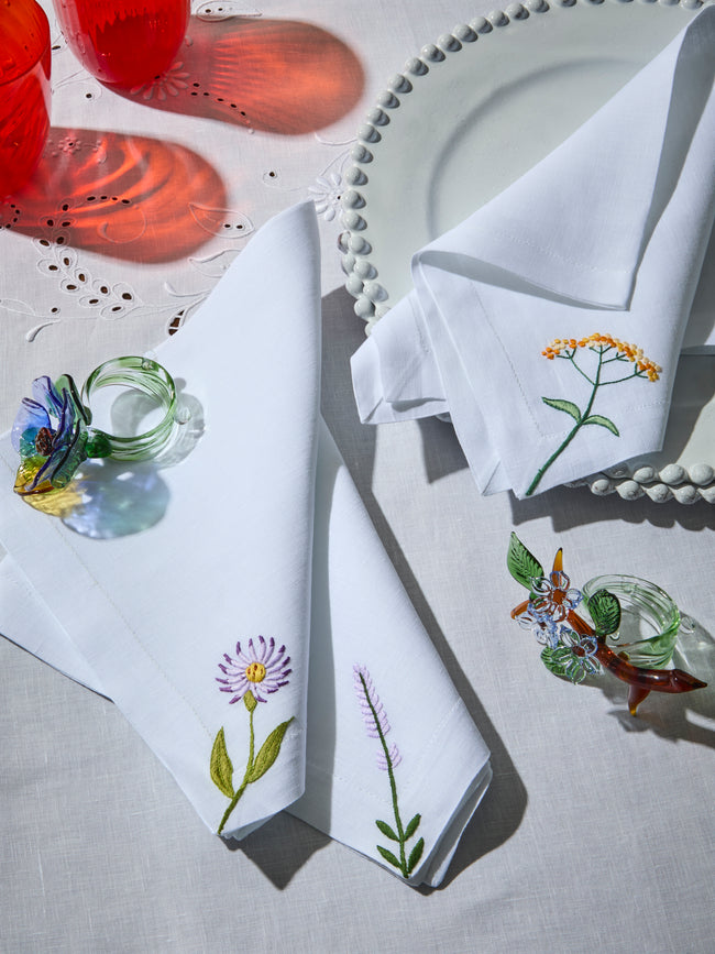 Taf Firenze - | Set of 6 | Summer Floral Hand-Embroidered Linen Napkins - White - ABASK