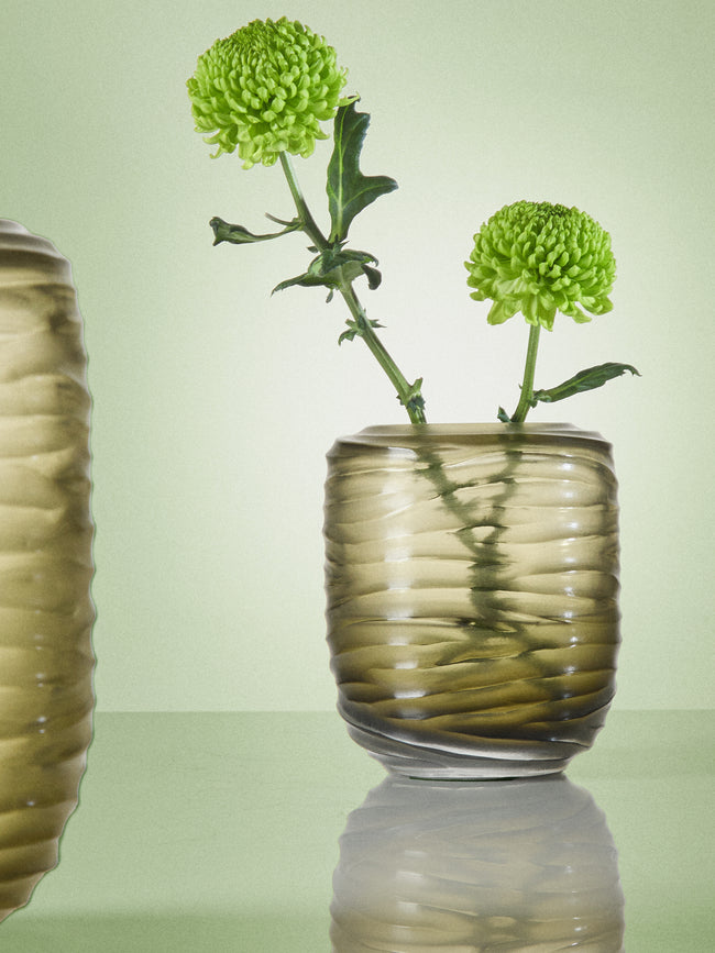 Micheluzzi Glass - Rullo Laguna Onde Hand-Blown Murano Glass Vase (6in/16cm) - Green - ABASK