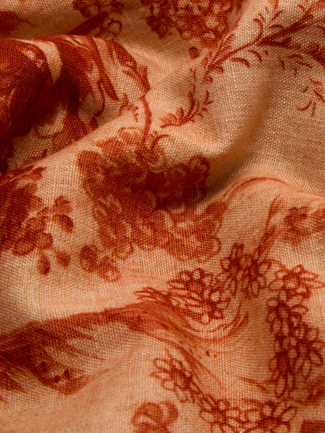 Borgo delle Tovaglie - Filo Rita Ruggine Embroidered Linen Round Tablecloth (86.5in/2.2m) - Red - ABASK