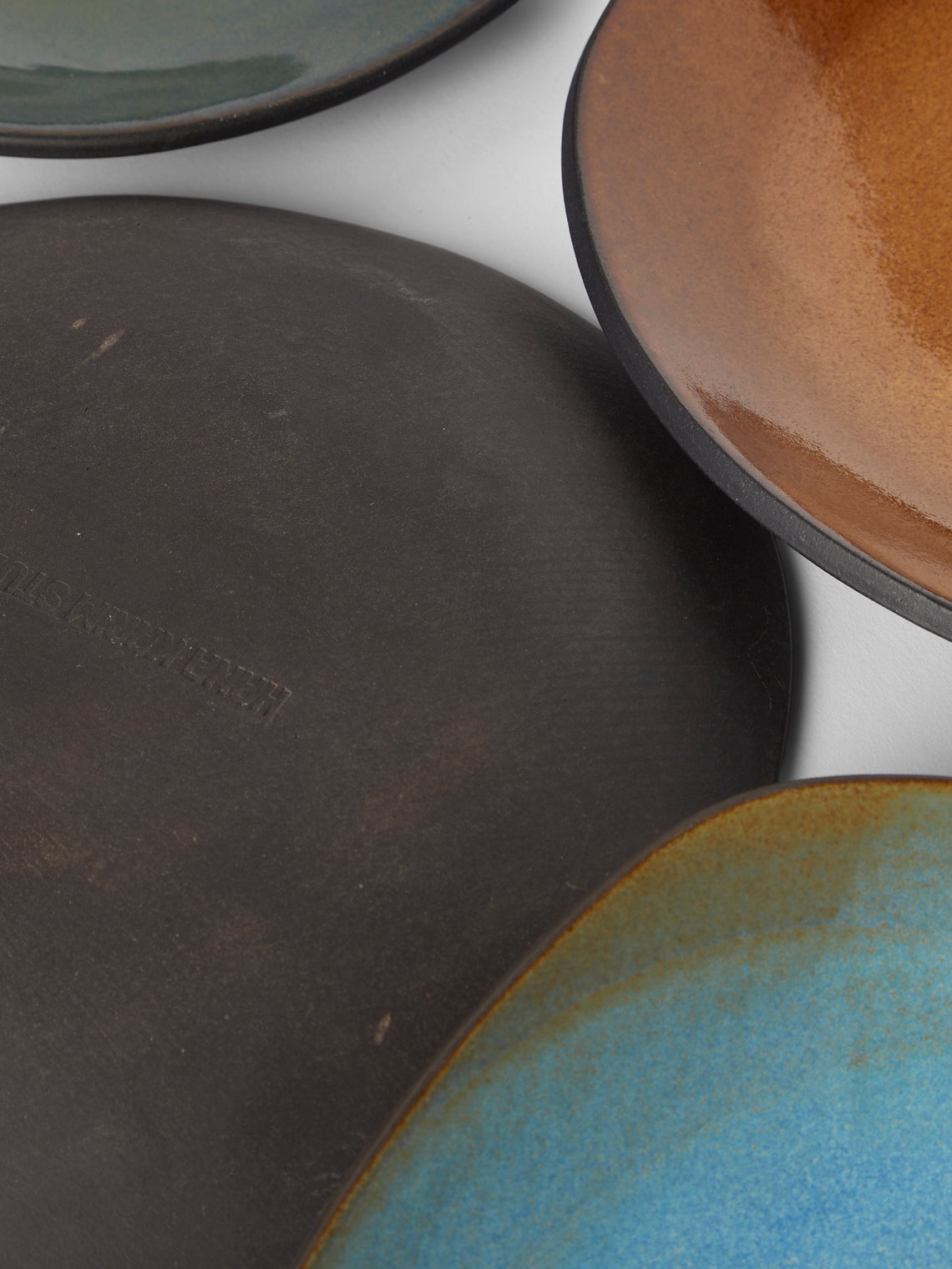 Hana Karim Studio - Hand-Built Stoneware Dessert / Salad Plates — 8in/20cm (Set of 4) - Multiple - ABASK