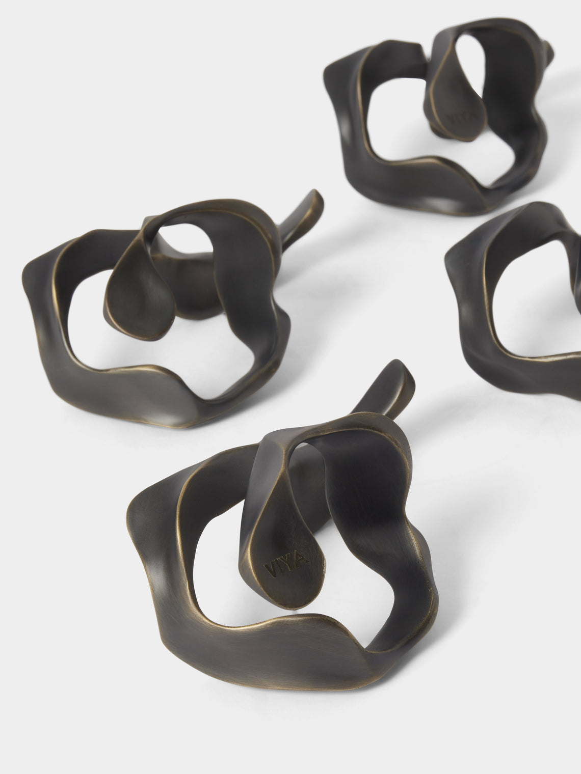 Viya - | Set of 4 | Under the Banyan Brass Napkin Rings - Black - ABASK
