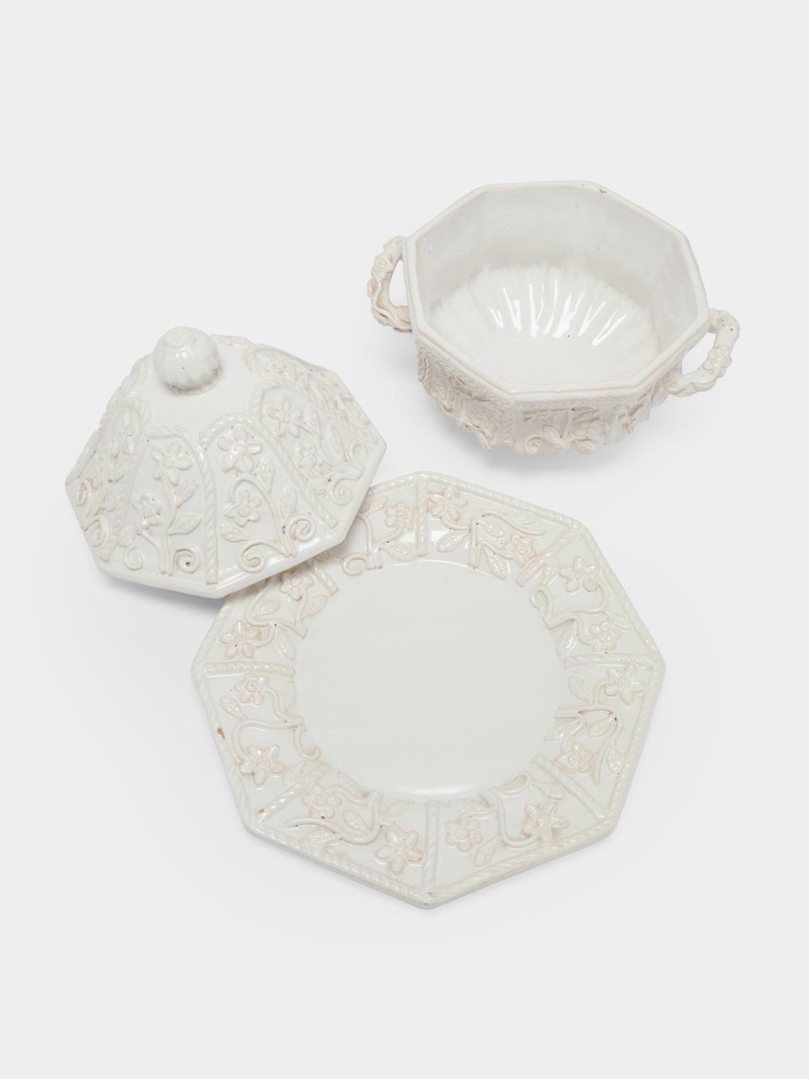 Antique and Vintage - 1920s Émile Tessier Ceramic Soup Tureen with Platter - White - ABASK