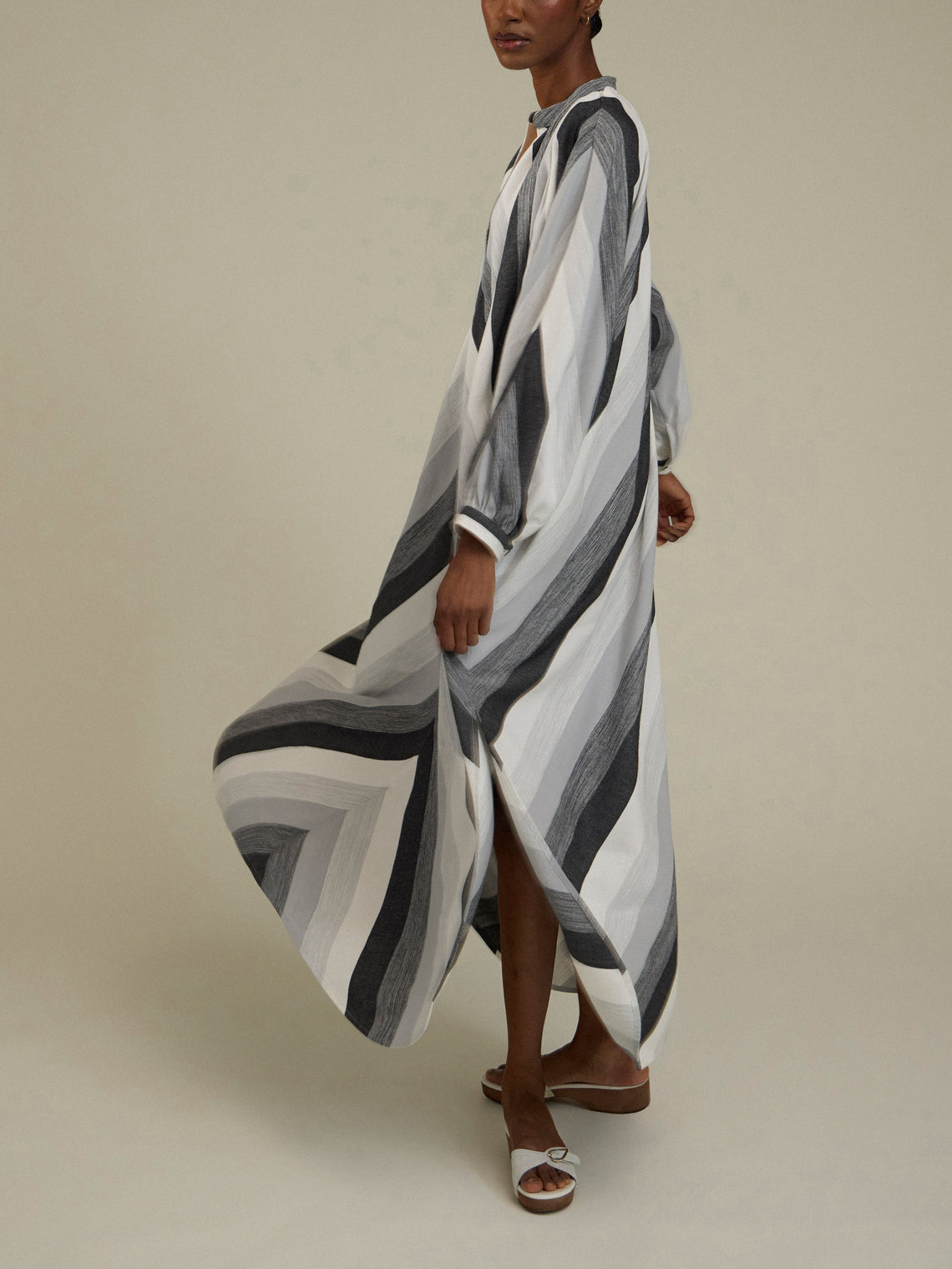 Marrakshi Life - The V-Neck Tourag Dress | Size: S - Gray - ABASK