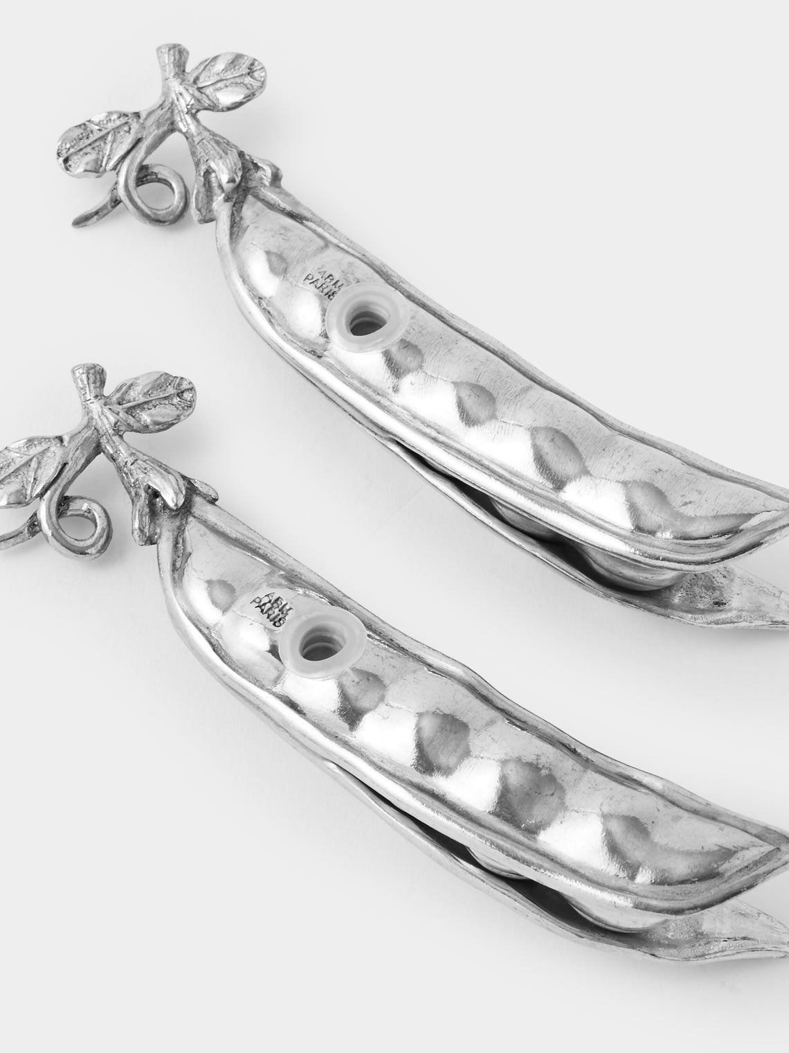 Au Bain Marie - | Set of 2 | Pea Pod Pewter Salt and Pepper Shakers - Silver - ABASK