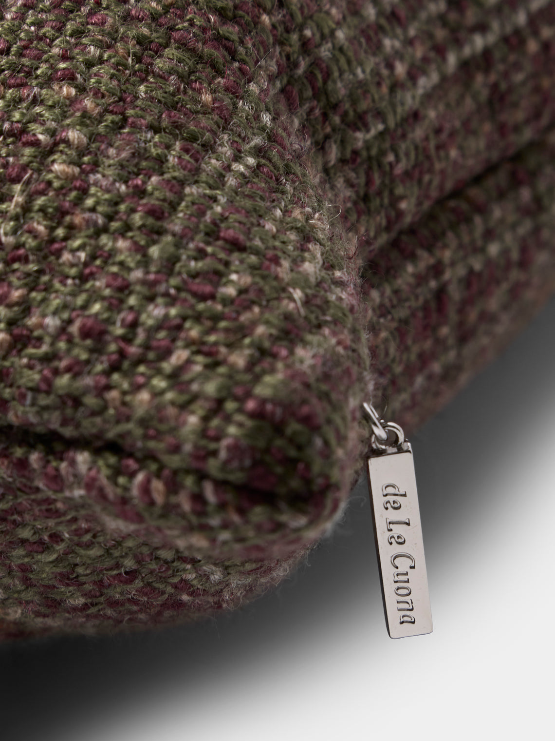 de Le Cuona - Strata Linen Pillow (21.5in/55cm) - Brown - ABASK