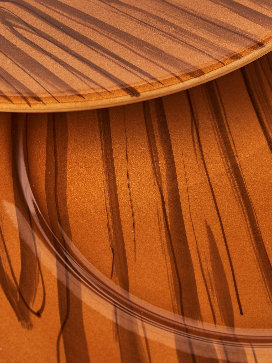 Este Ceramiche - Faux Bois Ceramic Charger Plates – 12.5in/32cm (Set of 4) - Brown - ABASK