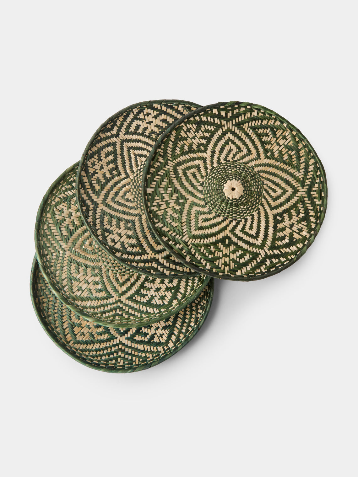 CasaLatina - Liliana Handwoven Tetera Palm Charger Plates (Set of 4) - Black - ABASK