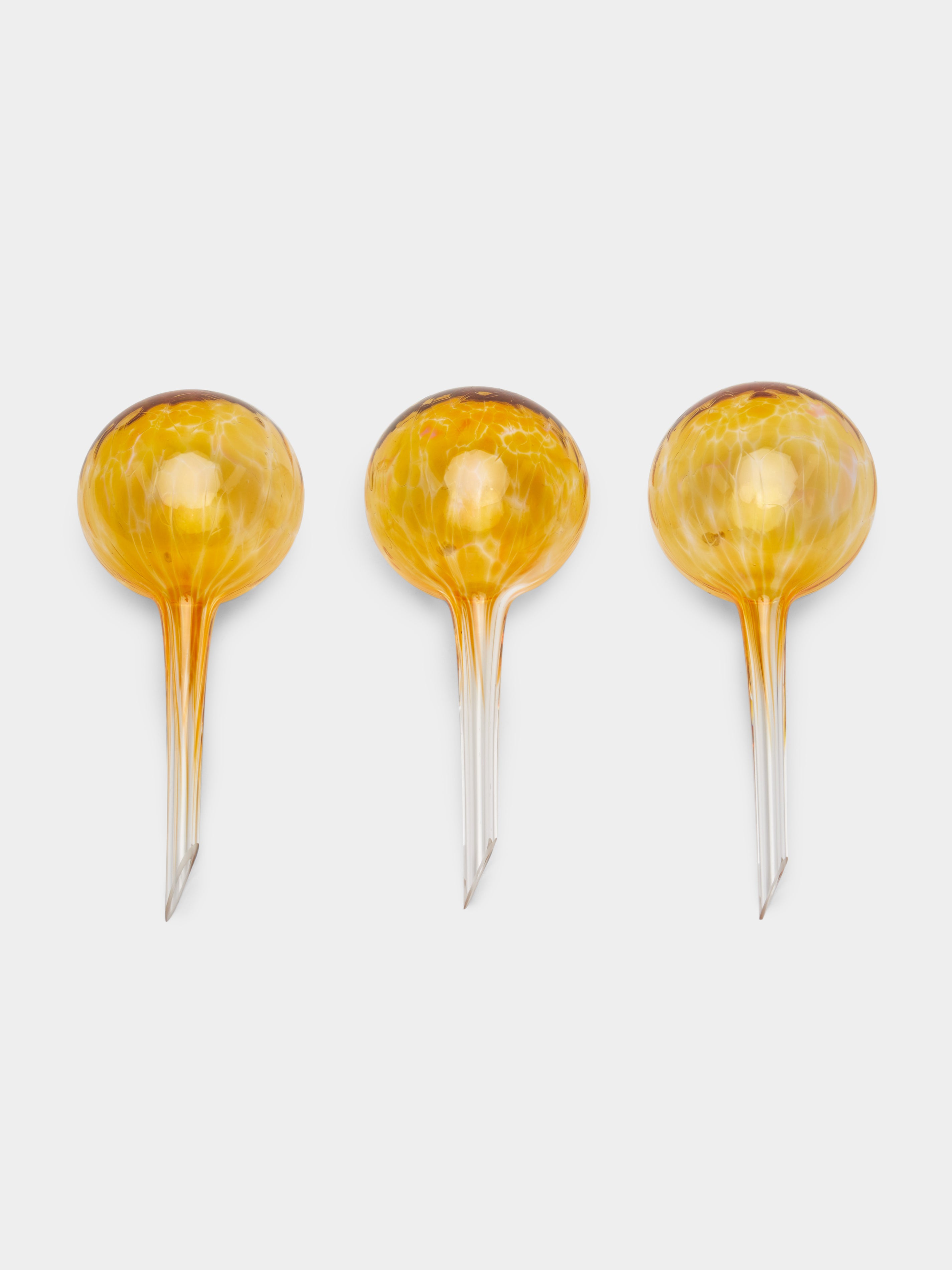 Using Diffusing Globes Yellow Hand-Blown Crystal Mini Water-Diffusing Globes (Set of 3) by Dab ...