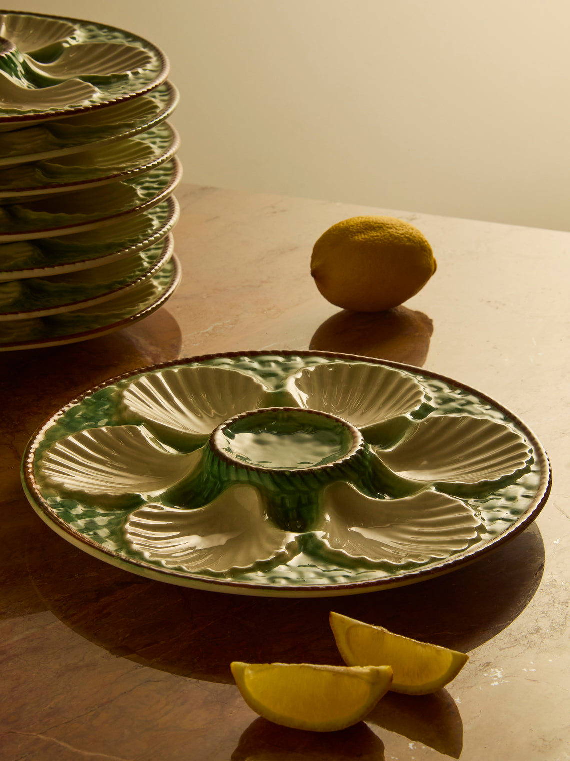 Antique and Vintage - 1950s Ceramic Oyster Plates – 9.5in/24cm (Set of 10) - Green - ABASK
