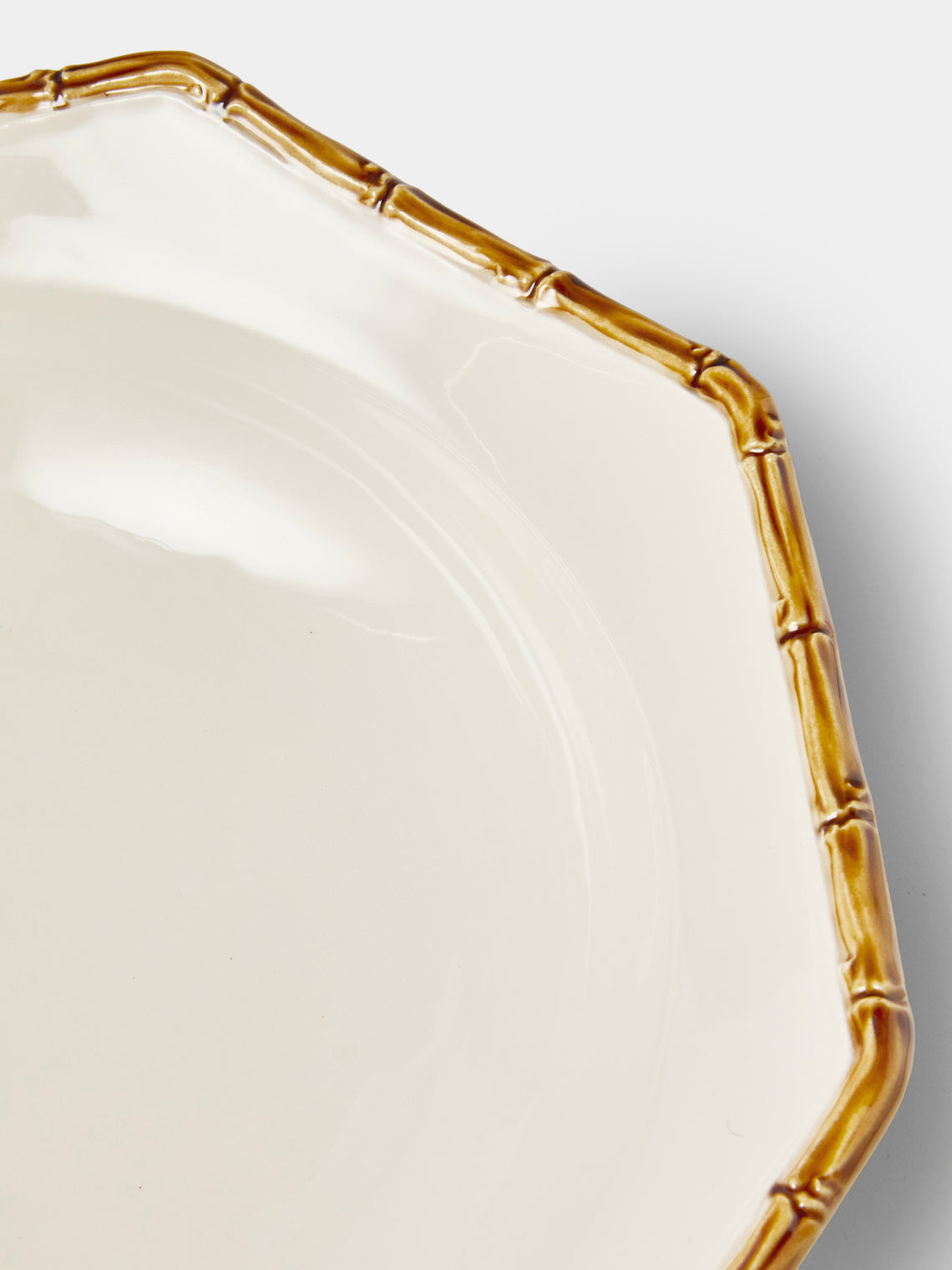 Verdolini - Bamboo Hand-Painted Ceramic Salad Bowl - White - ABASK