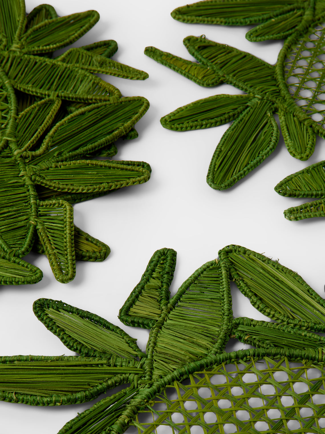 Artesanías del Atlántico - | Set of 4 | Paradise Handwoven Palm Placemats - Green - ABASK