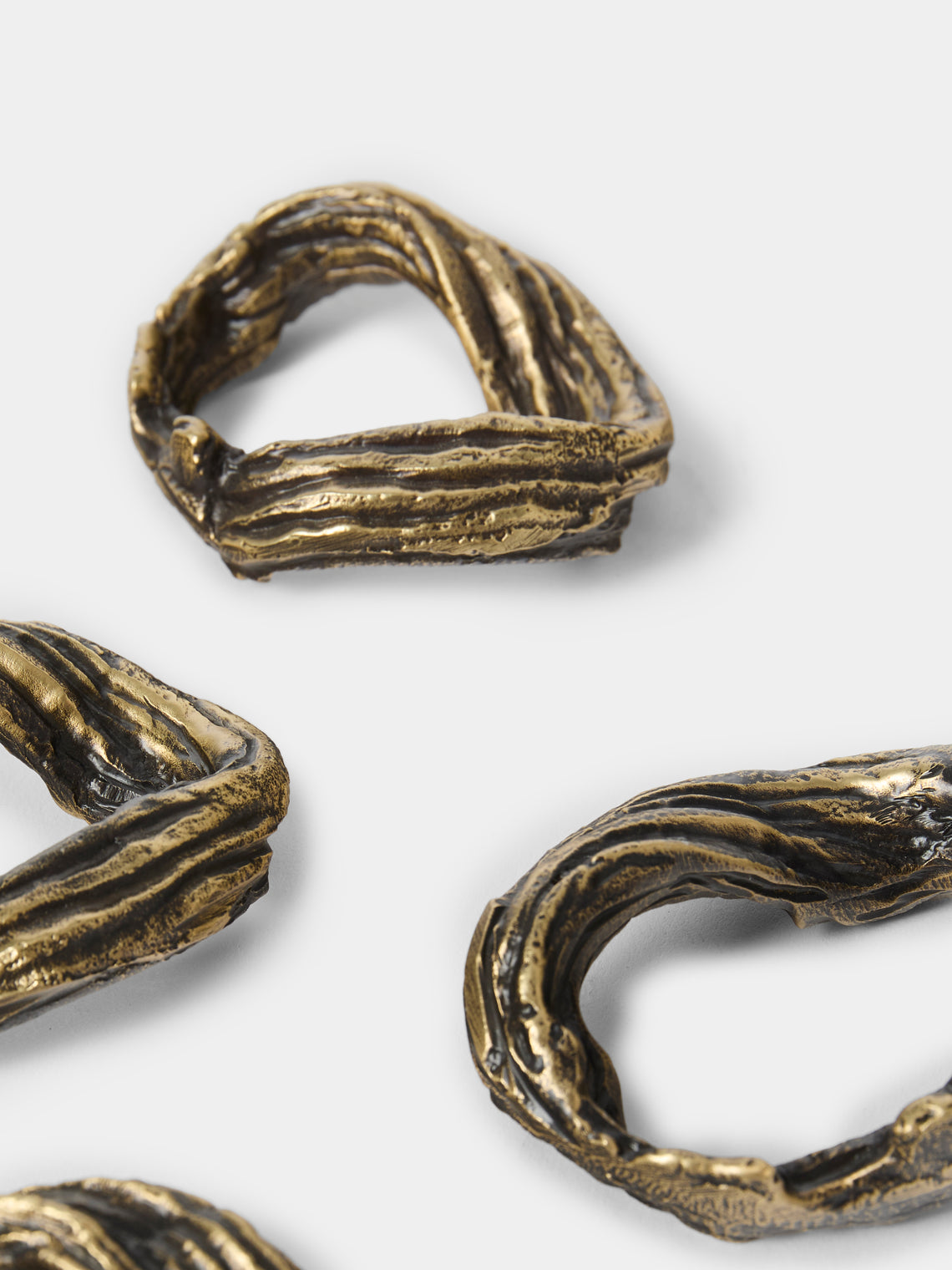 Bronze | Set of 6 | Leher Brass Napkin Rings by Viya | ABASK