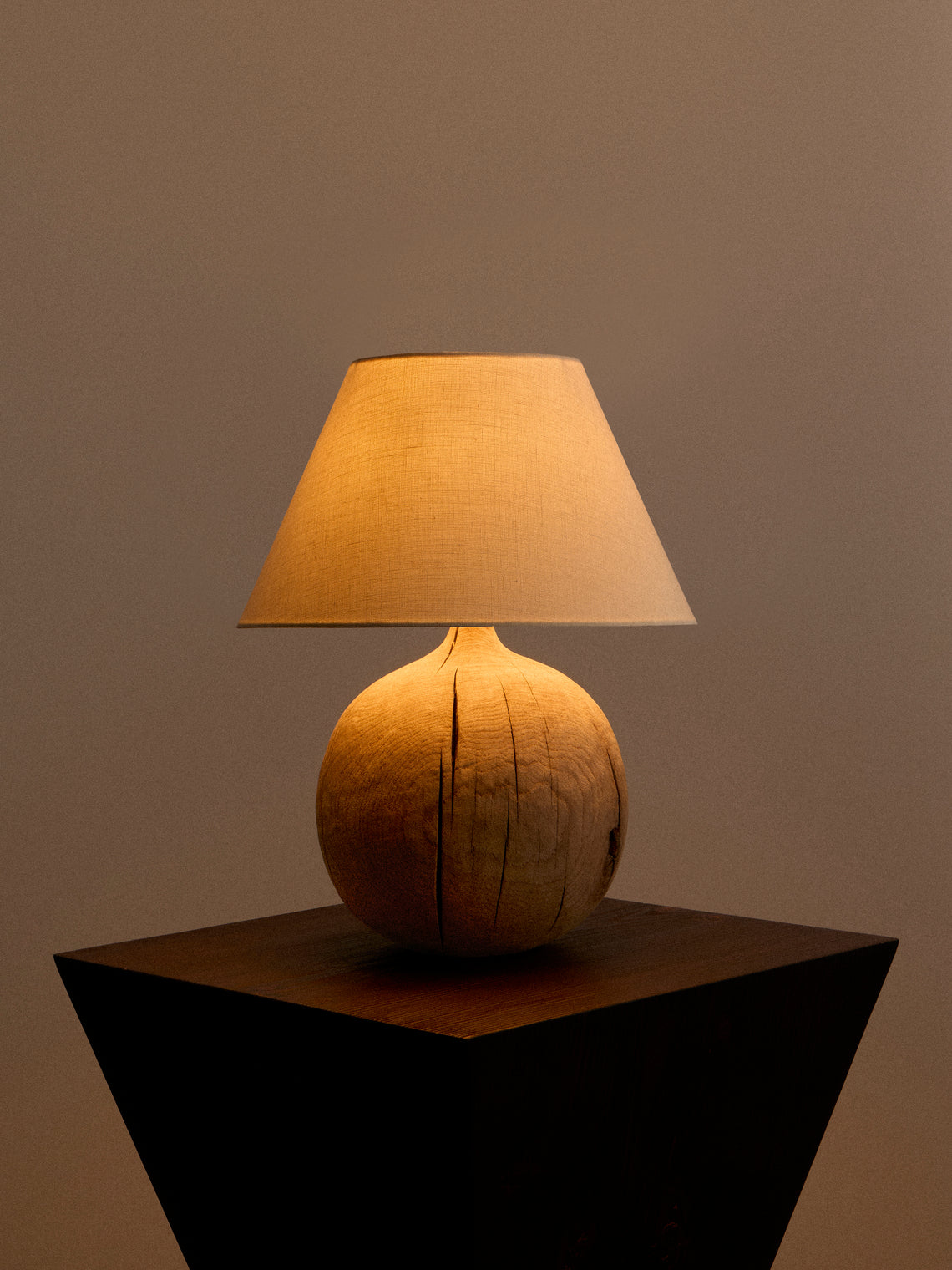 Jamie Gaunt Designs - No. 3 Ball Natural Oak Table Lamp - Natural - ABASK