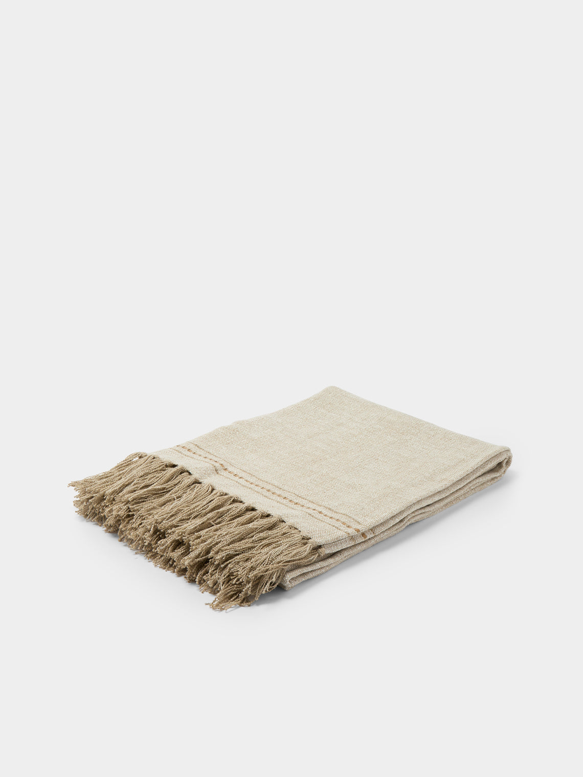 de Le Cuona - Hoxton Linen Fringed and Leather-Detail Throw (94.5in/2.4m) - Cream - ABASK