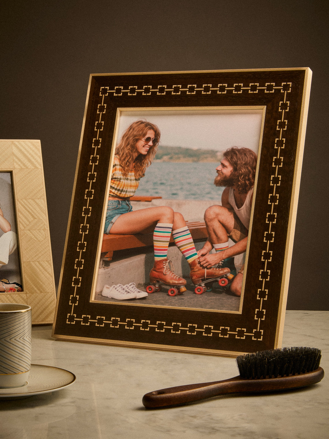 Linley - L-Chain Eucalyptus Photo Frame (8x10") - Brown - ABASK