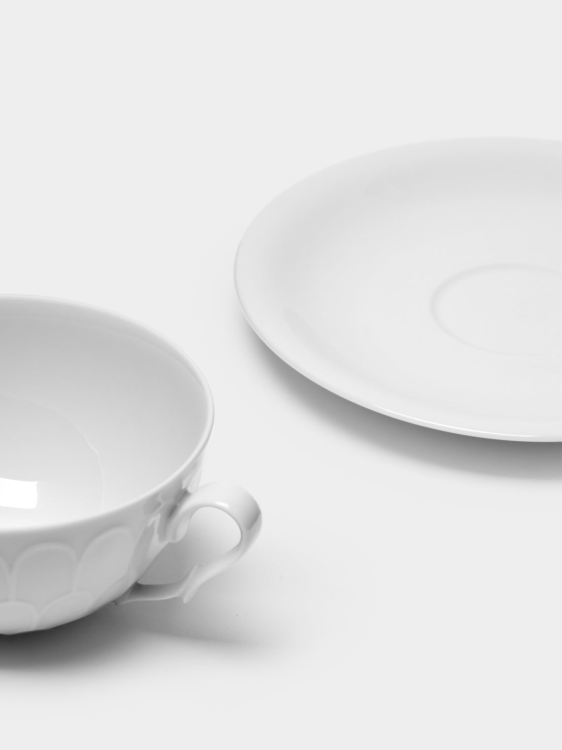 Augarten - 1929 Josef Hoffmann Atlantis Porcelain Teacup and Saucer (Set of 2) - White - ABASK