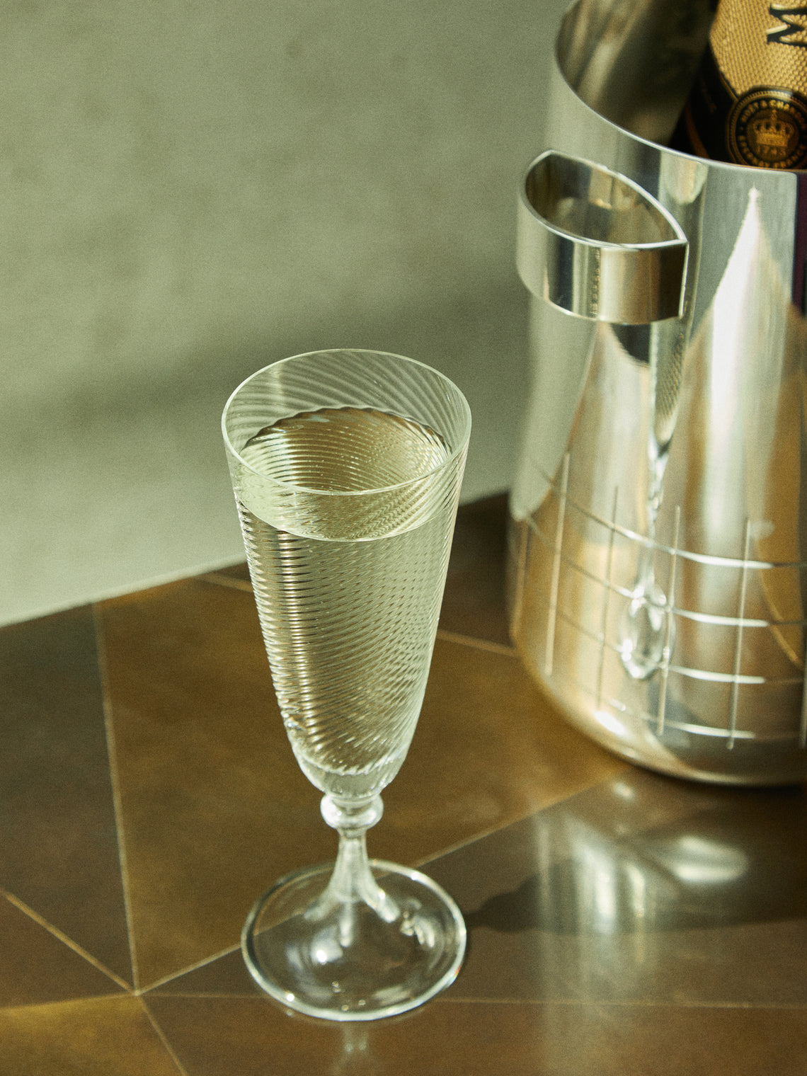 NasonMoretti - Torse Hand-Blown Murano Glass Champagne Flute - Clear - ABASK