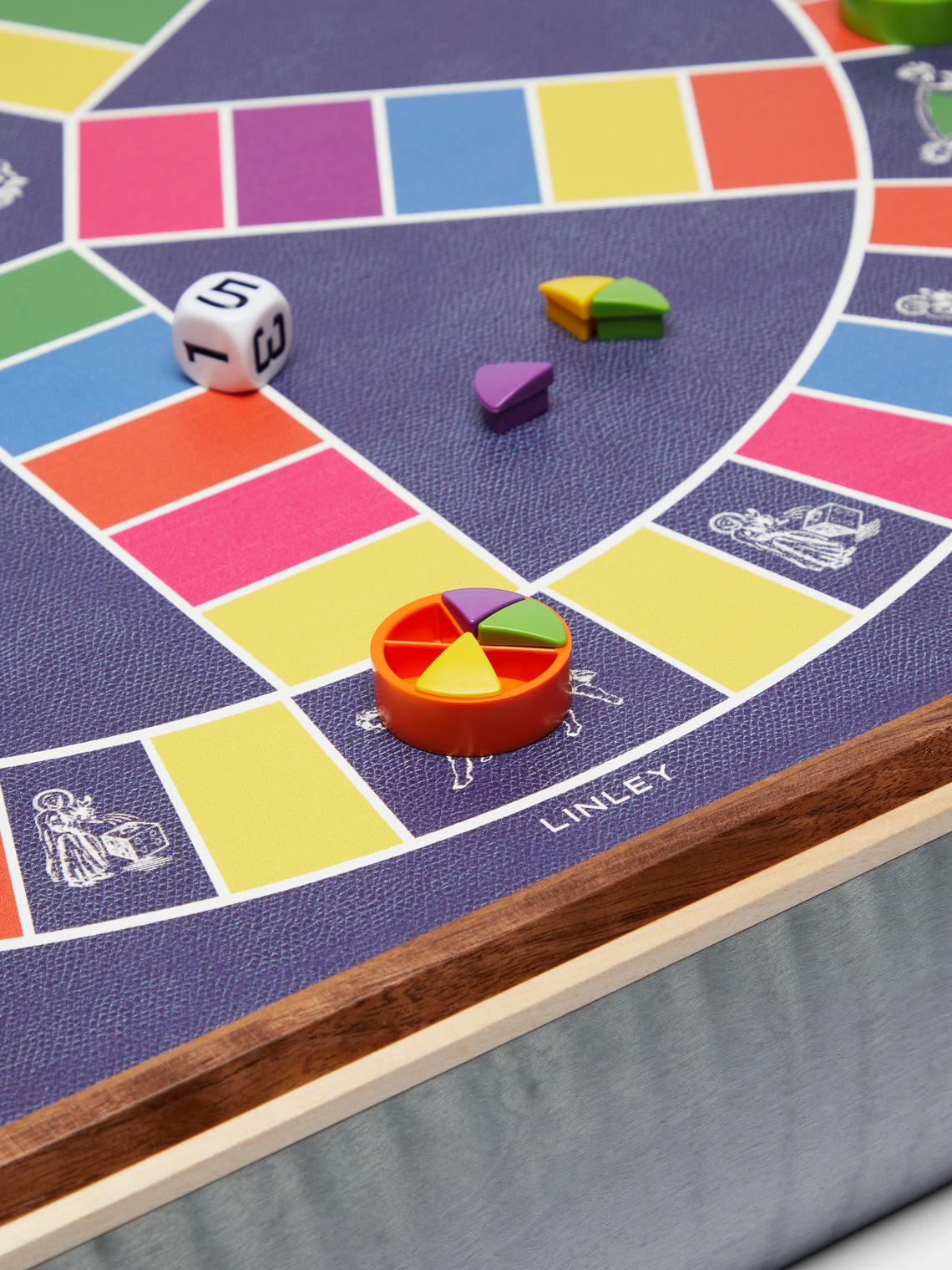 Leather Scrabble and Trivial Pursuit Games Compendium