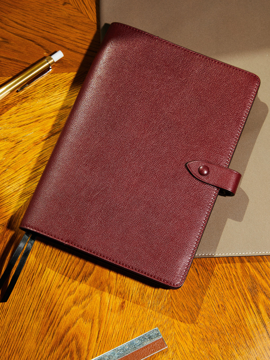 Métier - A5 Leather Notebook Cover - Burgundy - ABASK