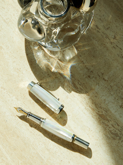 Antique and Vintage - 2005 Ferrari Da Varese Mother of Pearl Fountain Pen - Silver - ABASK