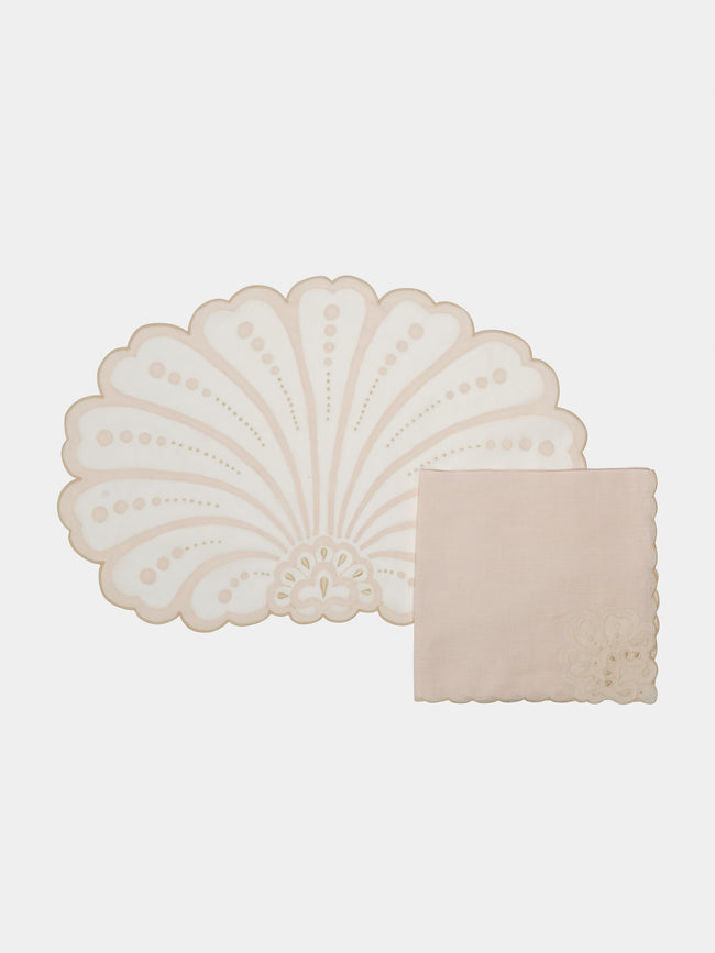 Taf Firenze - Conchiglie Placemats and Napkins (Set of 6) - Light Pink - ABASK