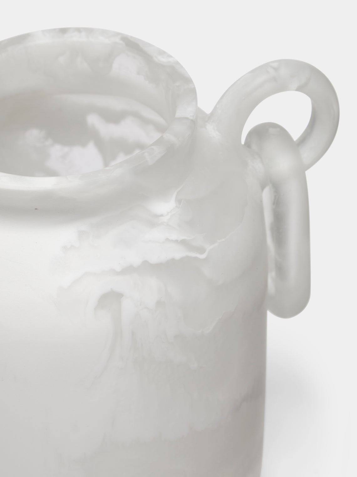 Revolution of Forms - Mitla Resin Low Vase - White - ABASK