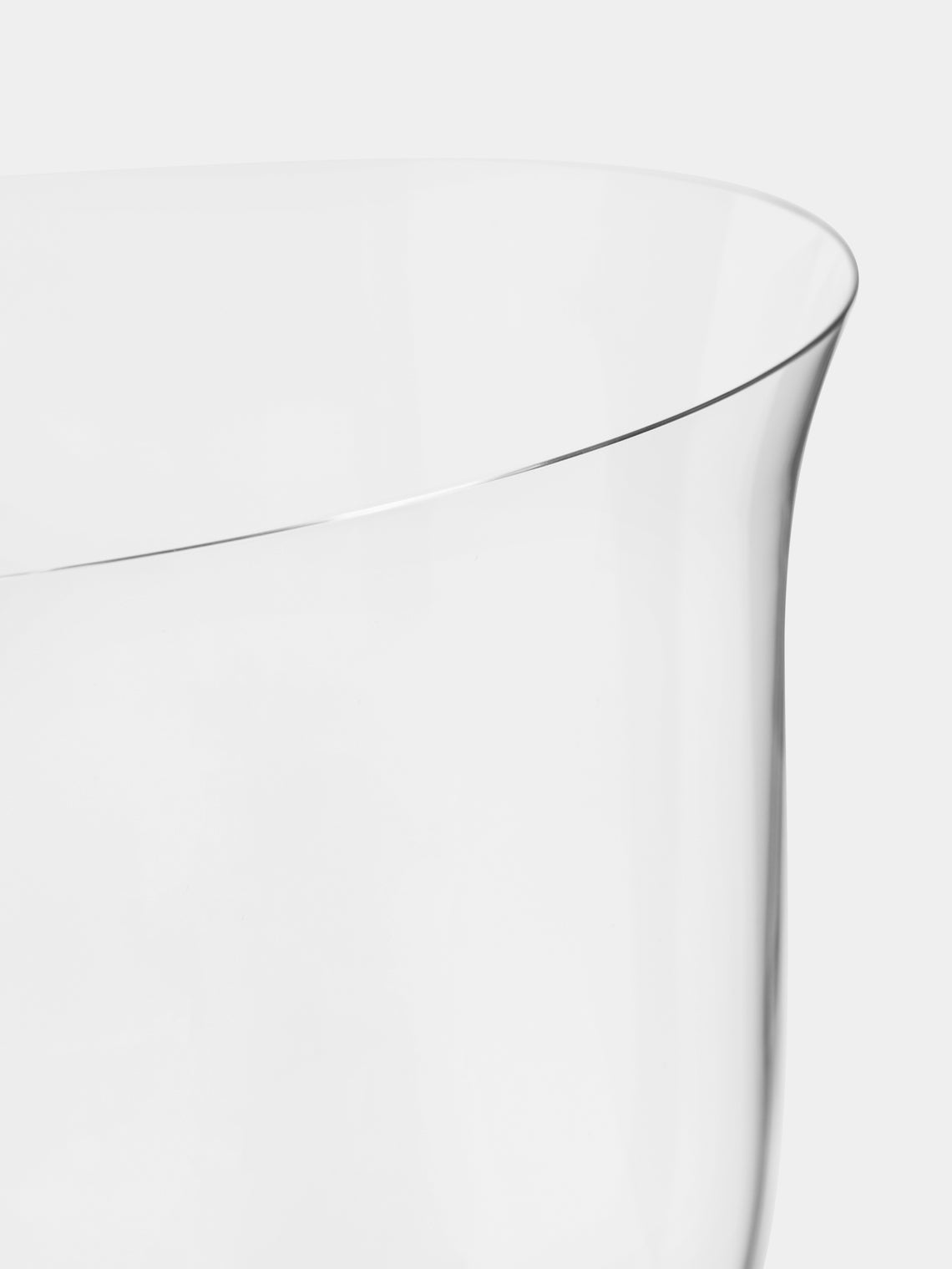 Patrician Hand-Blown Crystal Vase (5.5in/14.5cm)