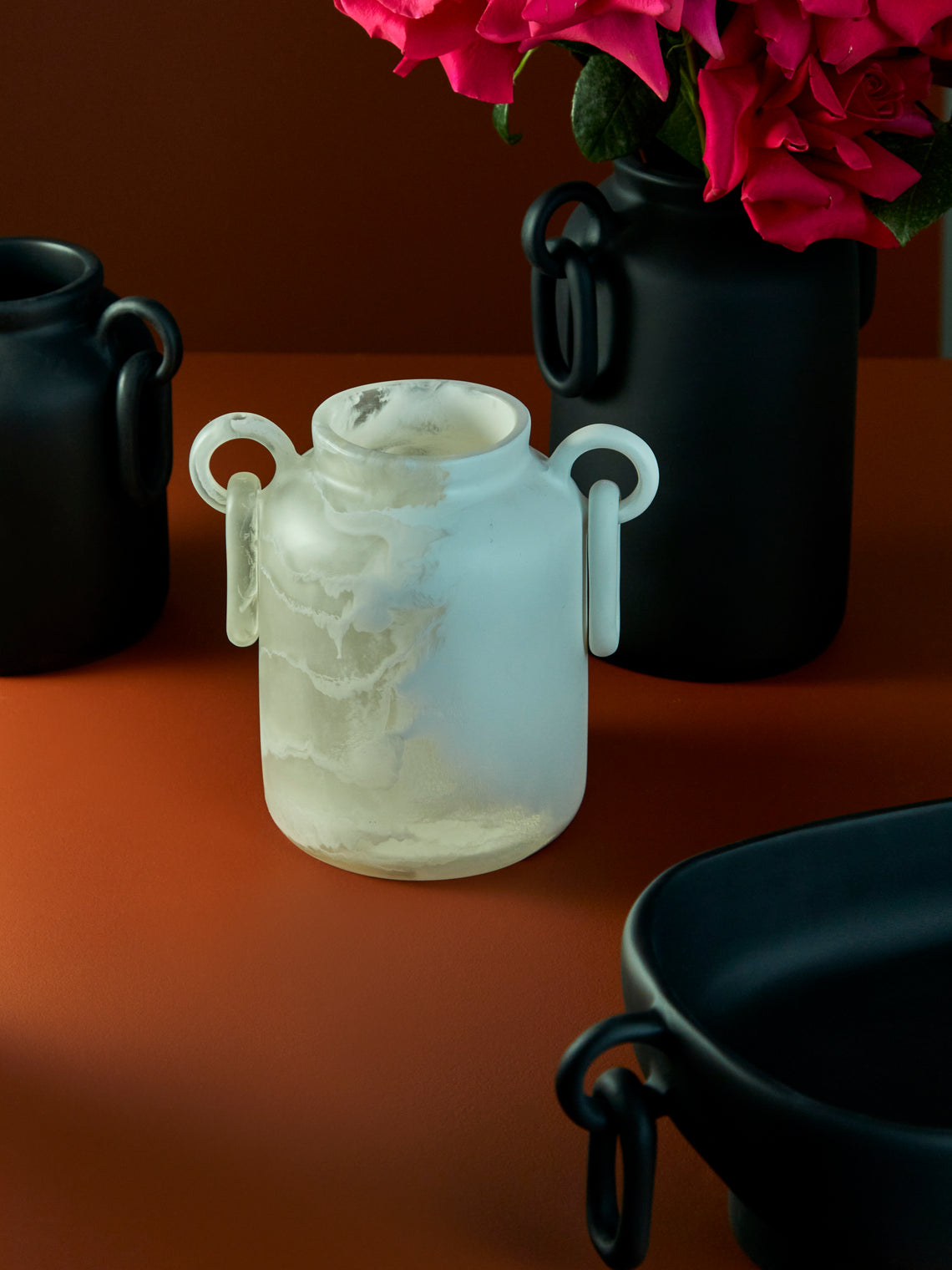 Revolution of Forms - Mitla Resin Low Vase - White - ABASK