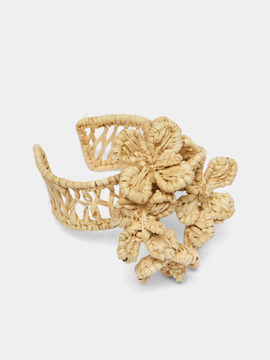 Artesanías del Atlántico - Coral Flower Handwoven Palm Napkin Rings (Set of 4) - Beige - ABASK