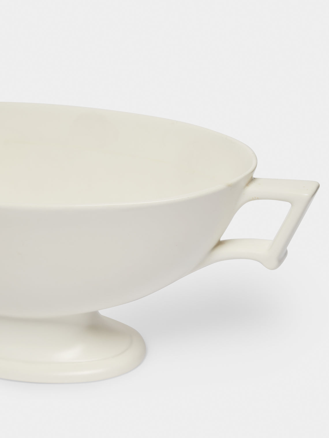 Antique and Vintage - 1930-1940 Wedgewood Deco Ceramic Vase with Handles - White - ABASK