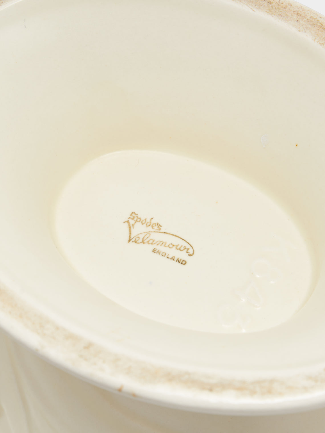 Antique and Vintage - 1930-1940 Large Tulip Relief Mantle Vase - White - ABASK