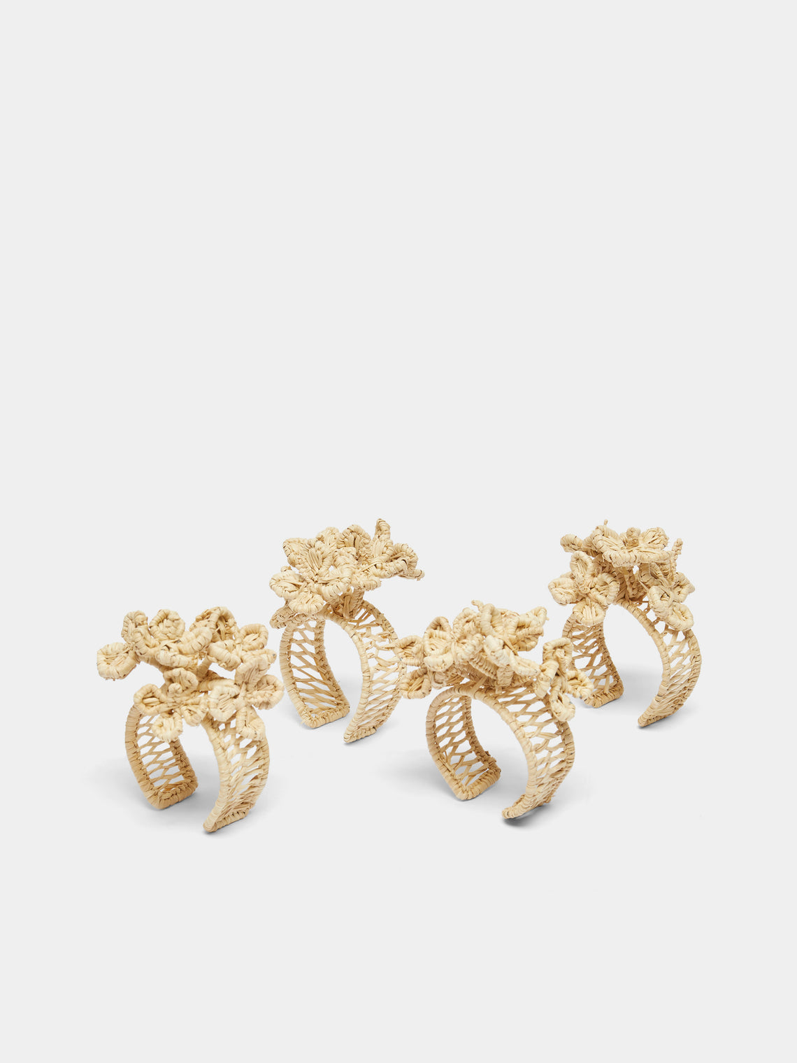 Artesanías del Atlántico - Coral Flower Handwoven Palm Napkin Rings (Set of 4) - Beige - ABASK