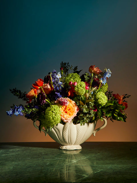 Antique and Vintage - 1930-1940 Leaf Design Mantle Vase - White - ABASK