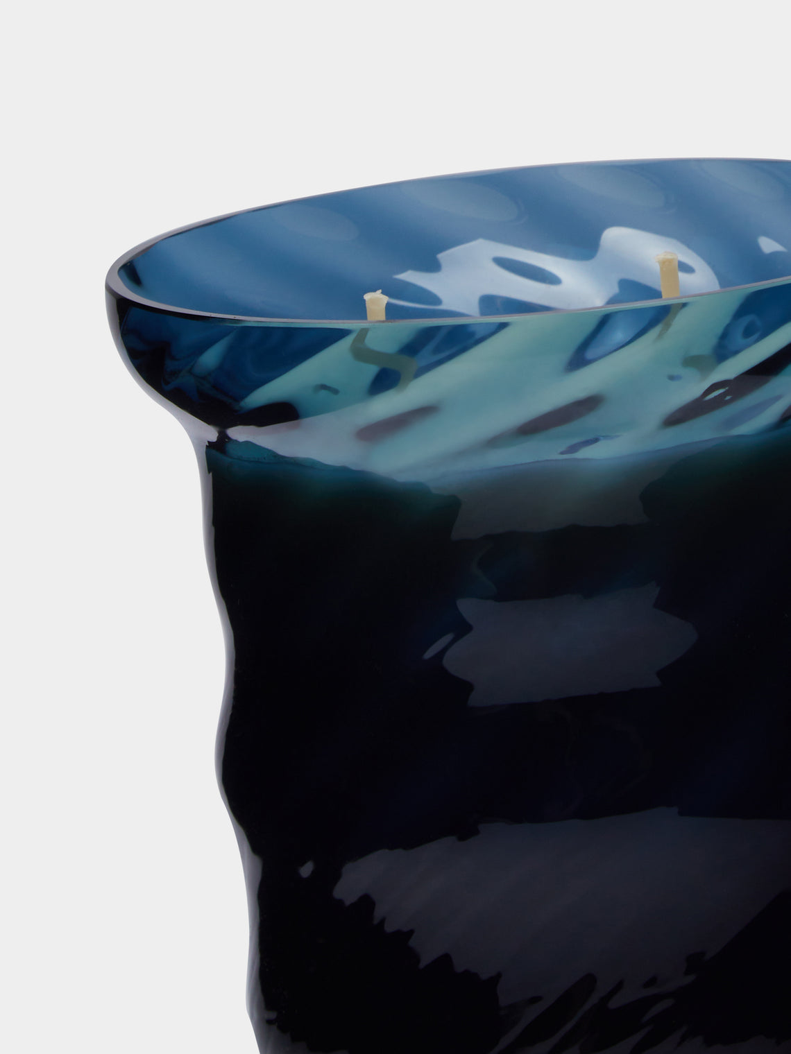 Aina Kari - The First Hand-Poured Scented Candle -  - ABASK