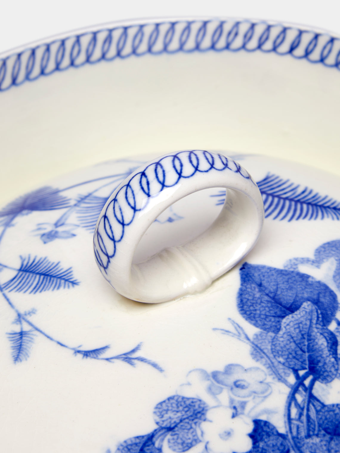 Antique and Vintage - 1805-1815 Wedgwood Ceramic Ice Pails (Set of 2) - Blue - ABASK